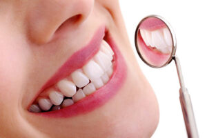 Dental Care Tips for a Brighter Smile in 2025 – Simple Habits for Long-Term Oral Health