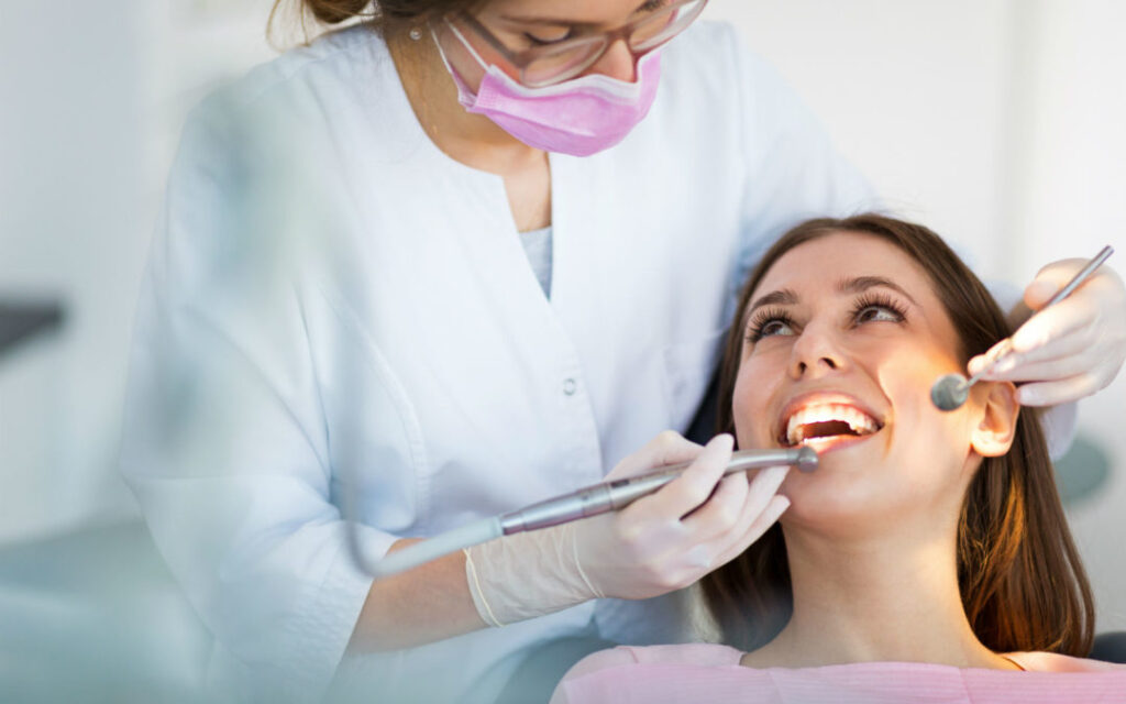 Dental Cleaning in Pune – Dr. Varsha Merani Miracle dental Clinic